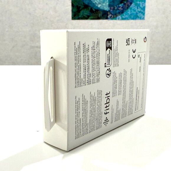 Fitbit - Unopened box Sense and Versa 3 Charging Cable - Black - Picture 10 of 10